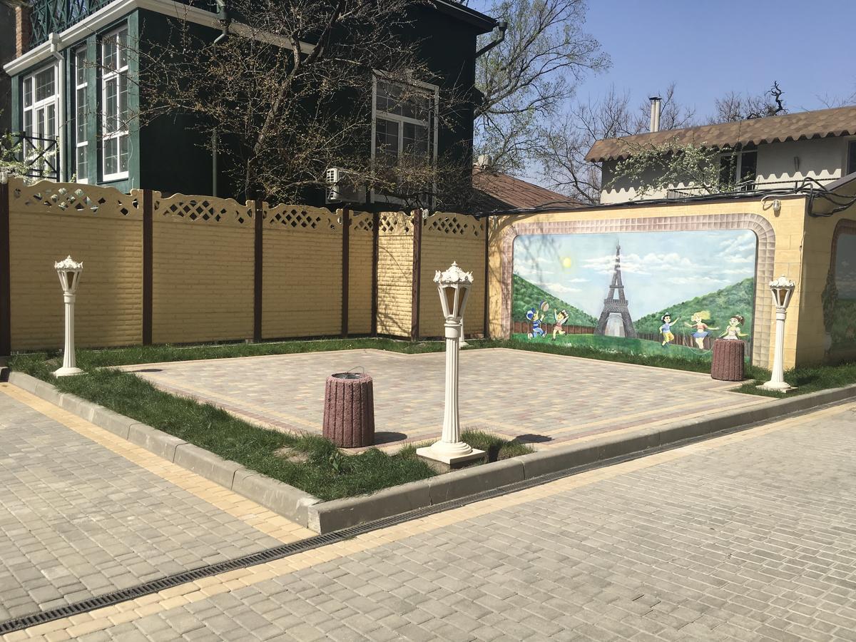 Стильная Квартира Возле Моря На Французском Бульваре Odessa Exterior foto